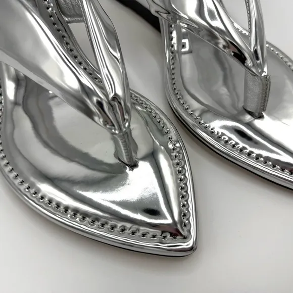NEW Good American Clear Block Heel Thong Sandals dust bag no box Silver Sz 12