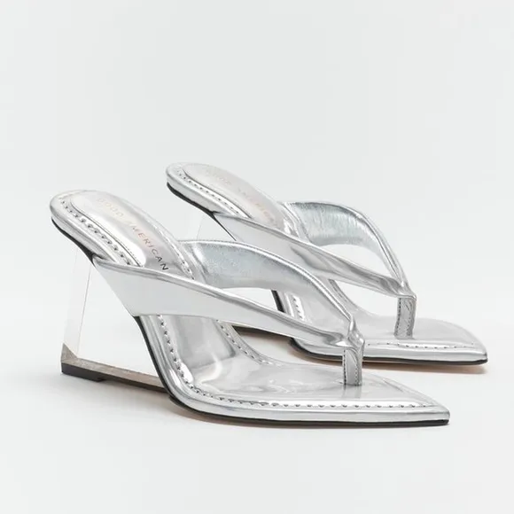 NEW Good American Clear Block Heel Thong Sandals dust bag no box Silver Sz 12