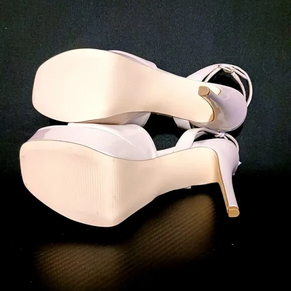 NEW Guess Taby Patent Square Toe Platform Sandals in Light Natural/Nude Size 9.5