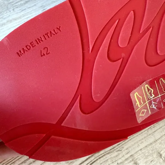 New Mens Christian Louboutin Loubi Flip Flops with Red Soles, size 42, US 9