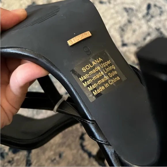 New Princess Polly Solana black heeled thong style sandals