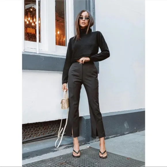 New Princess Polly Solana black heeled thong style sandals