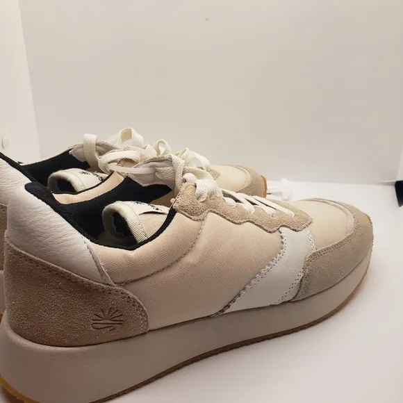 New Soludos Tan retro Sneakers men's 7.5. W 8.5