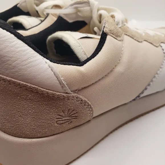 New Soludos Tan retro Sneakers men's 7.5. W 8.5