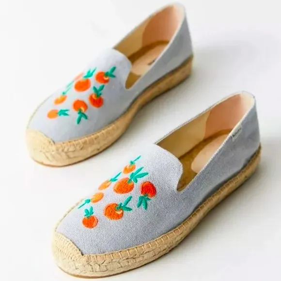 New Soludos x Anthropologie Oranges 9 Blue Embroidered Chambray Denim Espadrille