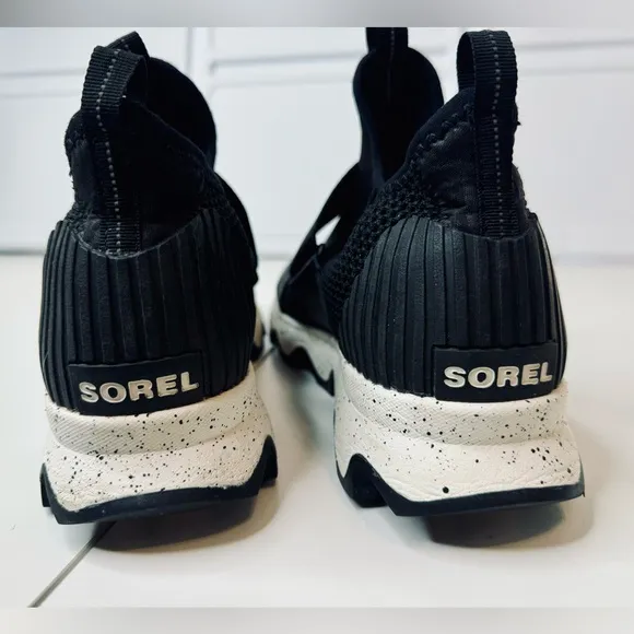 NEW Sorel Kinetic Mesh Sneakers Black Embossed Zebra SZ 7.5