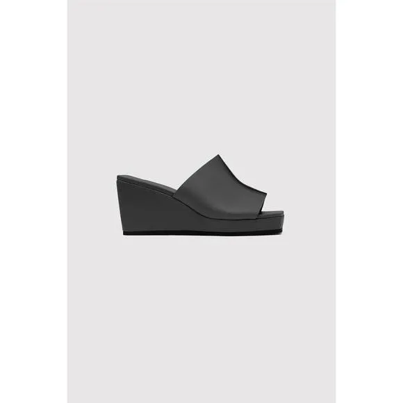 NEW ST. AGNI women's maria wedge sandal in black