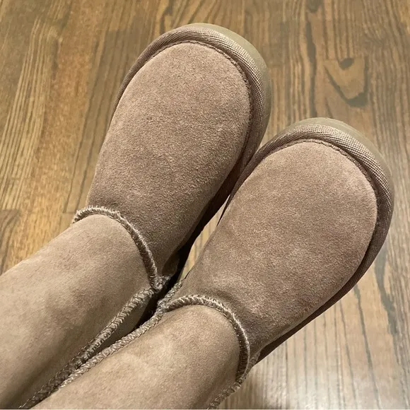 NEW UKALA SYDNEY HIGH FLEECE LINED SUEDE BOOTS Merino Wool lining
