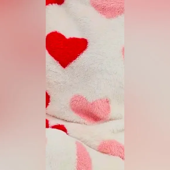 NEW Valentines Heart Fuzzy Plush Fleece Pajama Set Size Medium