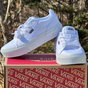 NEW Vans Youth Seldan Platform Casual Sneakers Canvas - Sizes 2.0 | 4.0