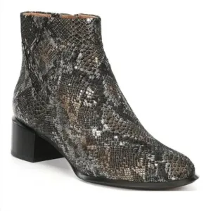 NEW Vionic Kamryn Boa Nubuck Ankle Boots Booties Metallic Snake 8.5