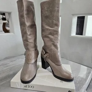 New without box Ralph Lauren Gray‎ Taupe Leather Harness Tall Boots size 9