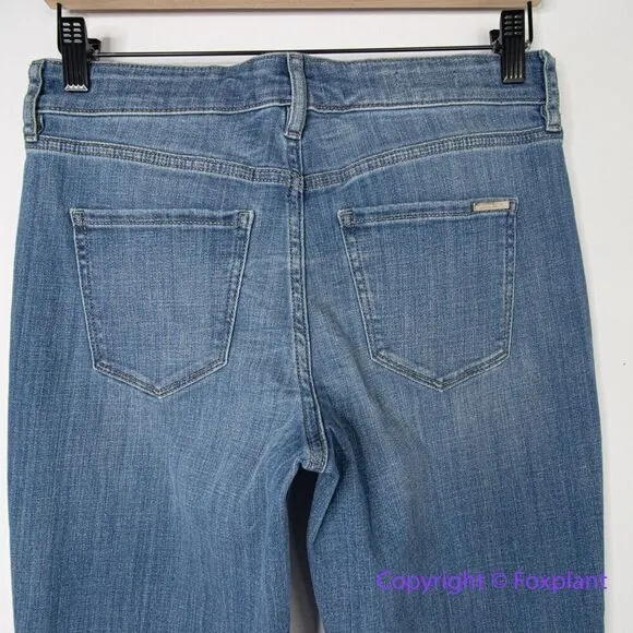 New! White House Black Market midrise girlfriend everyday‎ soft jeans, size 4