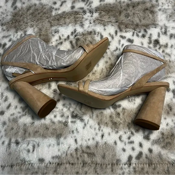 NIB Sam Edelman Kia Block Heel Suede Sandals in Nude Cappuccino sz 10 wide