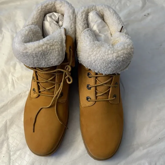 NIB Timberland Jayne Fleece Fold Down Lace Up Boots Wheat Nubuck SZ 9.5