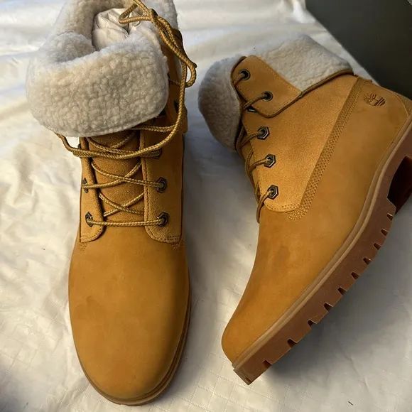 NIB Timberland Jayne Fleece Fold Down Lace Up Boots Wheat Nubuck SZ 9.5