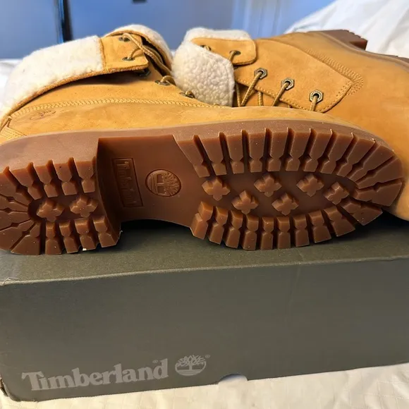 NIB Timberland Jayne Fleece Fold Down Lace Up Boots Wheat Nubuck SZ 9.5