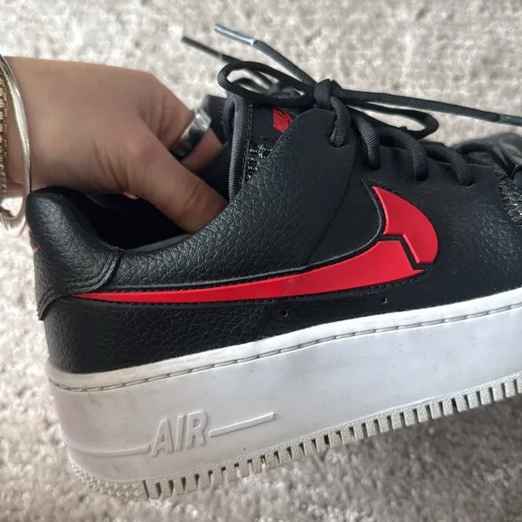 Nike AF1 Sage Low Valentines Day 2020 Heart Lock Sneakers
