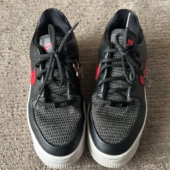 Nike AF1 Sage Low Valentines Day 2020 Heart Lock Sneakers