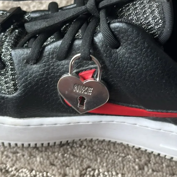 Nike AF1 Sage Low Valentines Day 2020 Heart Lock Sneakers