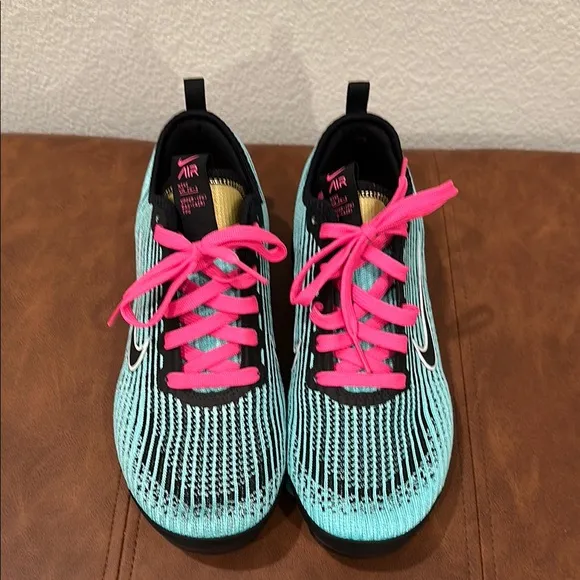 Nike Air Black and Teal Sneakers with Pink Laces - New w/o tags