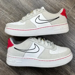 Nike Air Force low white red 4 5.5