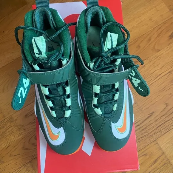 Nike Air Griffey Max size 5 kids