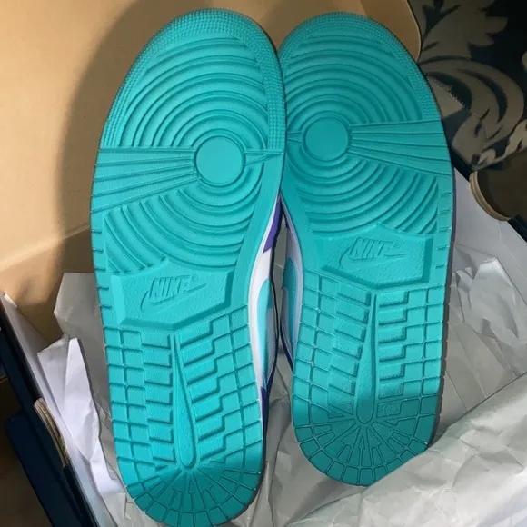 Nike AIR JORDAN 1 LOW SE Psychic Purple and Hyper Jade Sneakers