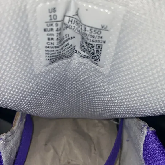 Nike AIR JORDAN 1 LOW SE Psychic Purple and Hyper Jade Sneakers