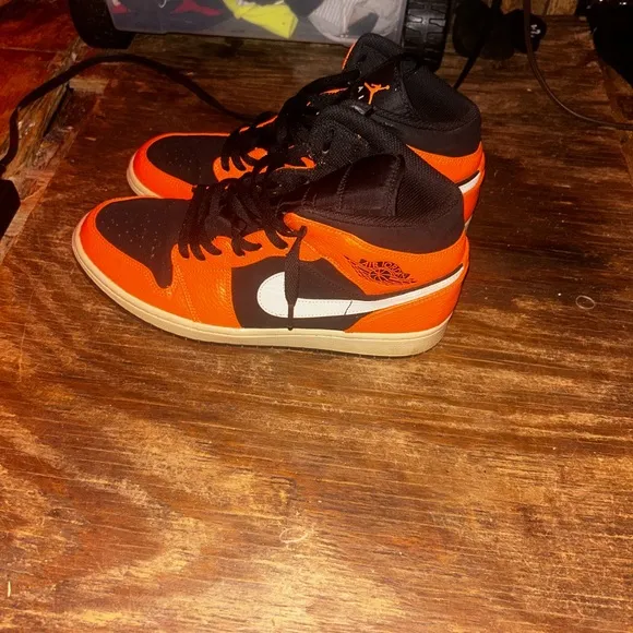 Nike Air Jordan 1 Mid Black Orange Sneakers