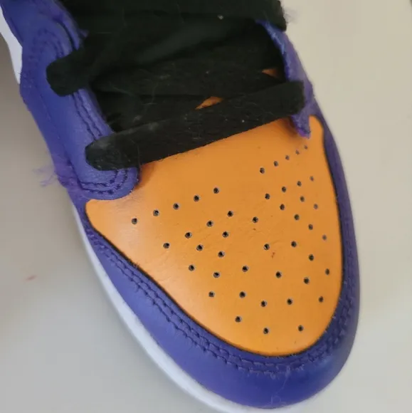 Nike Air Jordan 1 Mid Lakers (PS) Youth Sneakers Size 3Y