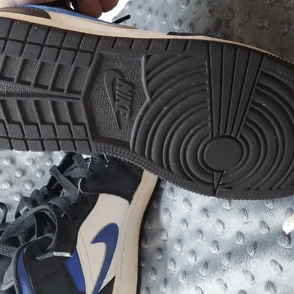 Nike Air Jordan 1 Mid Racer Blue White Black 554724-140 Boys 6.5Y With Box