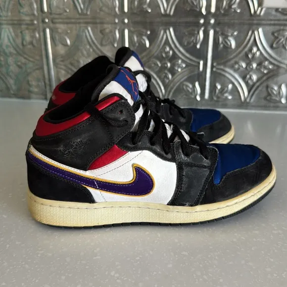 Nike Air Jordan 1 Mid SE RIVALS Lakers Kobe Heat Knicks BQ6932-005 Youth 6.5