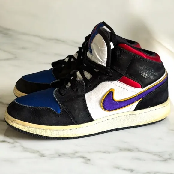 Nike Air Jordan 1 Mid SE RIVALS Lakers Kobe Heat Knicks BQ6932-005 Youth 6.5
