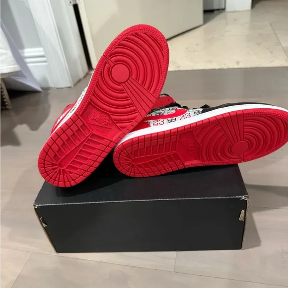 Nike Air Jordan 1 Retro High OG - Red/Black/White