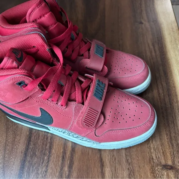 Nike Air Jordan Legacy 312 Red