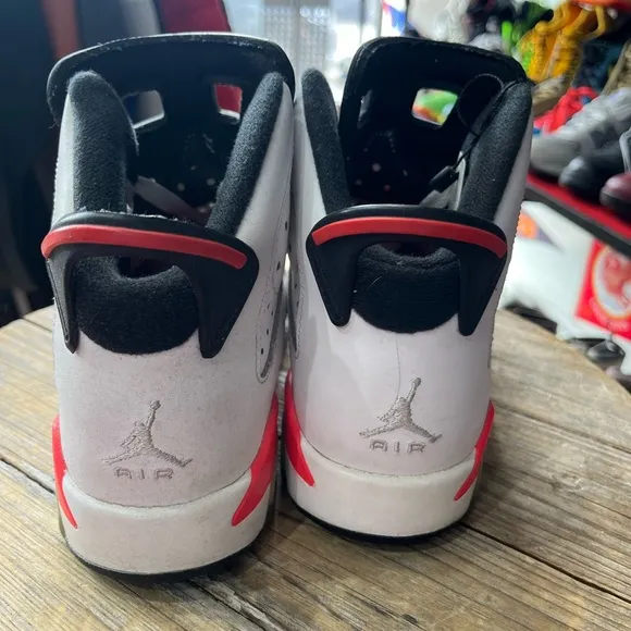 Nike Air Jordan VI 6 White Infrared Retro Basketball 6Y