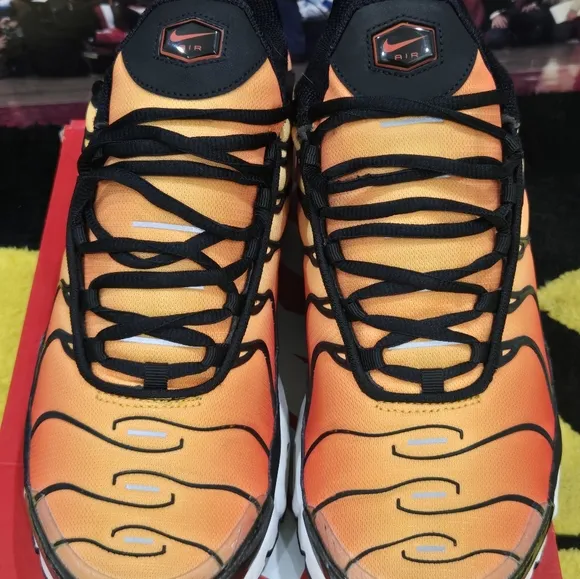 Nike Air Max Plus TN Sunset Orange Black Sneakers