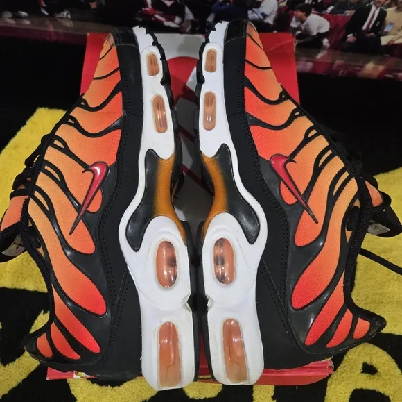 Nike Air Max Plus TN Sunset Orange Black Sneakers