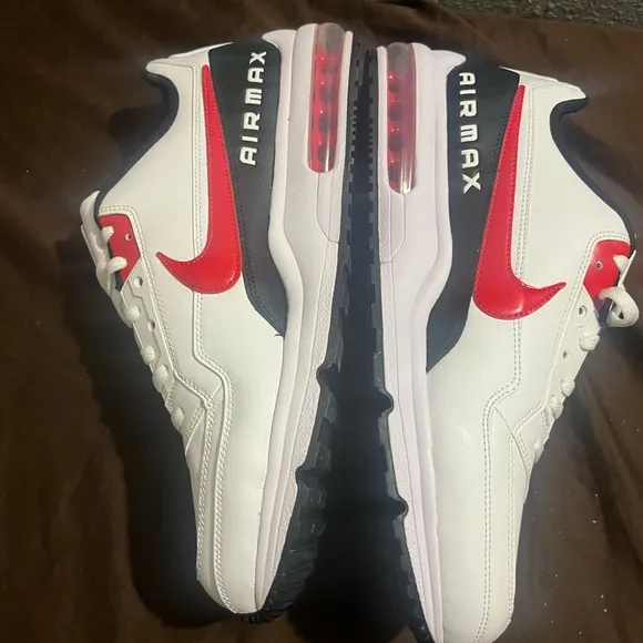 Nike Air Max White and Red Sneakers Air Max LTD 3