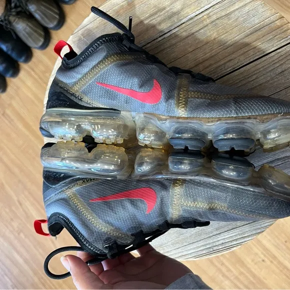 Nike Air Vapormax 2019 “Metallic Gold” (CU4872-001) Women’s Size 9.5