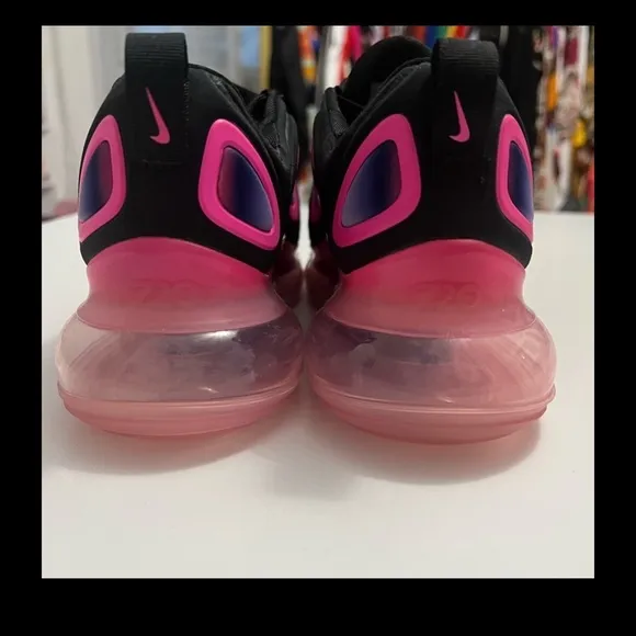 Nike Black and Pink Sneakers with Lightweight Design 6 youth or women’s 8