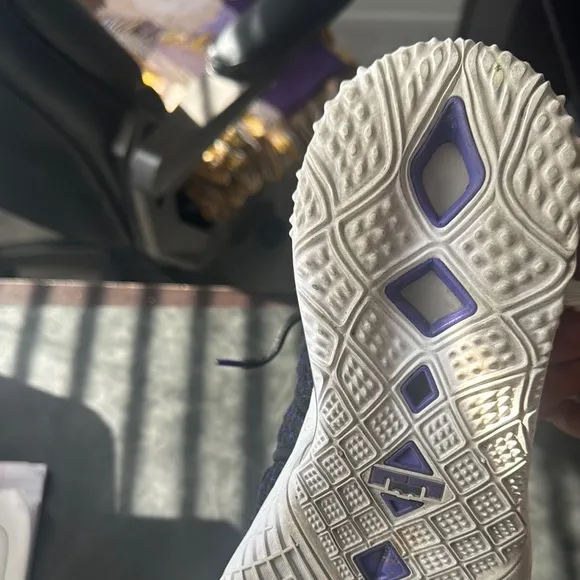 Nike Black and Purple Sneakers Sleek Athletic Design