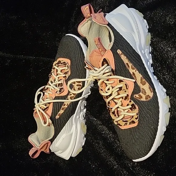 Nike Black, Light Pink and Leopard Print Sneakers