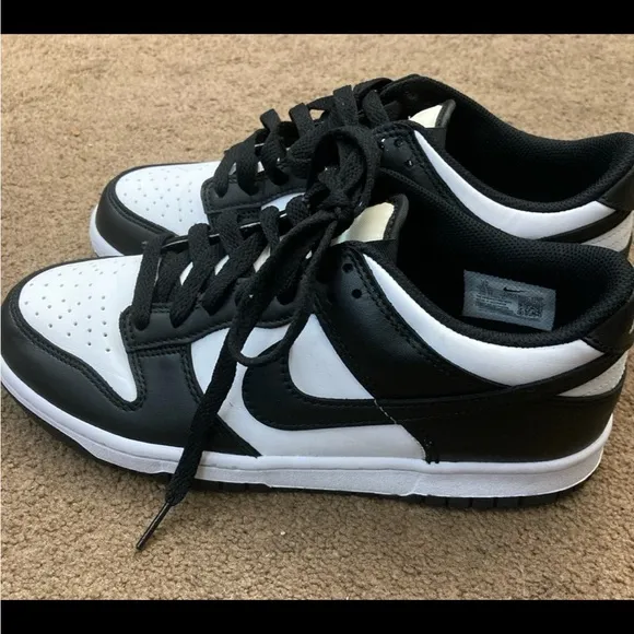 Nike Classic Black and White Low-Tops