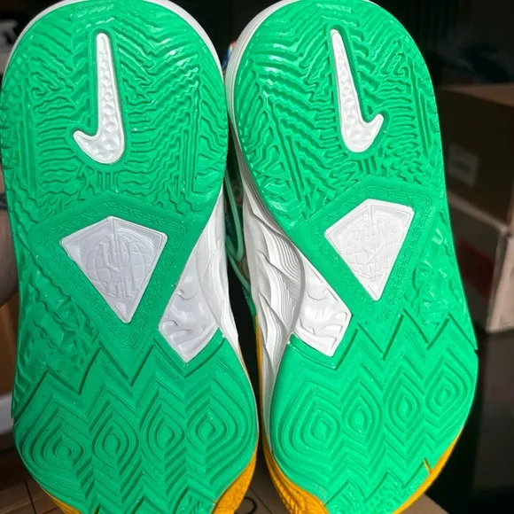 Nike Kyrie 8 GO SE Baltic Blue Size 2.5Y BRAND NEW IN BOX…NO LONGER MADE