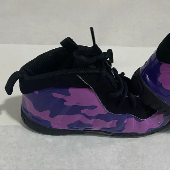 Nike Little Foamposite Purple Black Sneaker Kids Size 10