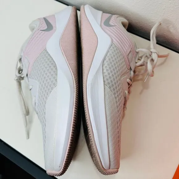 Nike MC Trainer Platinum Metallic Silver &amp; Pink Training Sneakers 8.5