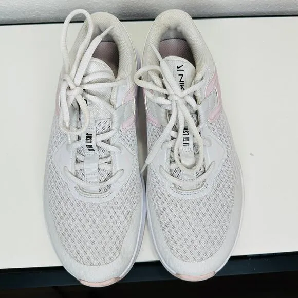 Nike MC Trainer Platinum Metallic Silver &amp; Pink Training Sneakers 8.5