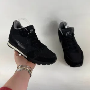 Nike MD Runner 2 Mid Premium Athletic Sneakers Womens 8.5 Black Lace Up Mid-Top